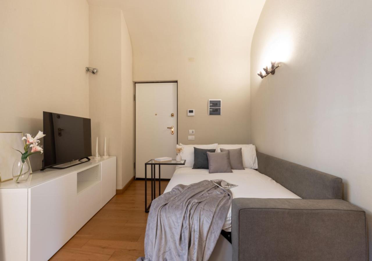 Near River, Relax And Design Behind The Tower Appartement Pise